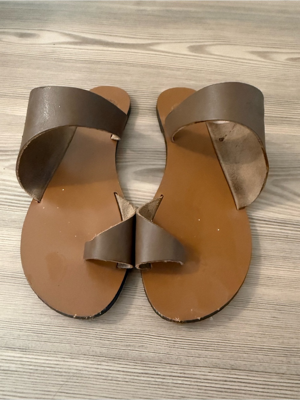 Women's Brown Leather Toe-Ring Slide Sandals - Casual Slide